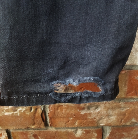 ✨ GUESS Premium Jeans ✨ - Picture 6 of 8